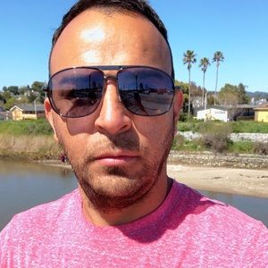 Meet your Posher, Luis